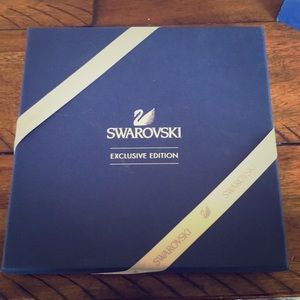 swarovorski exclusive edition jewelry set